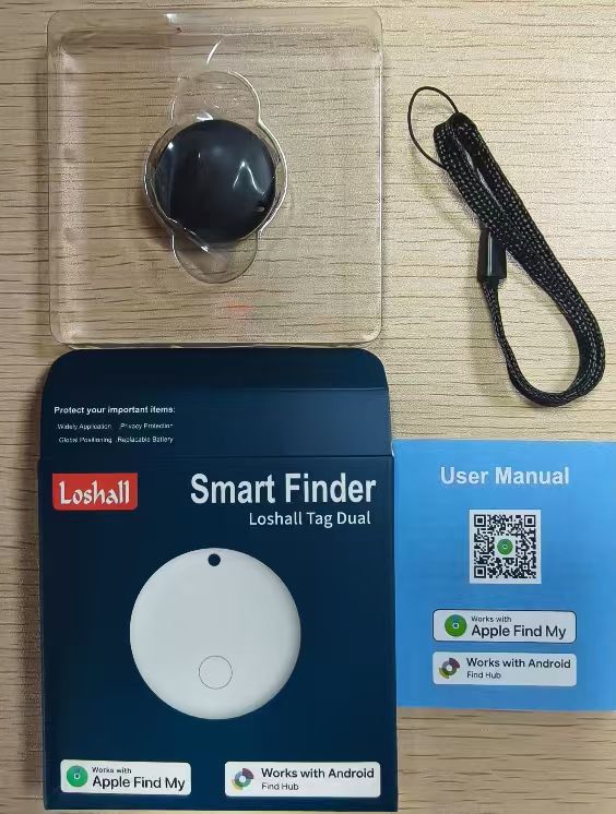 Traceur Smart Finder avec son emballage et son cordon